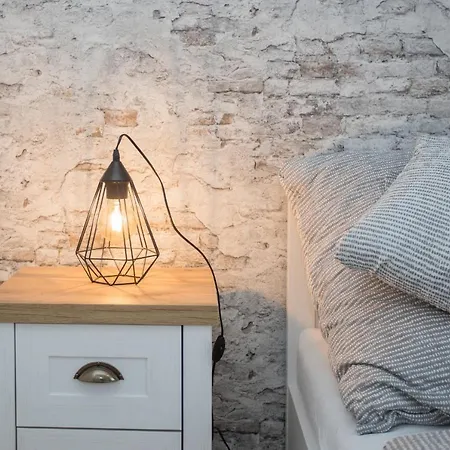 Deluxe - Sauna & Pool - Free Parking 아파트 *