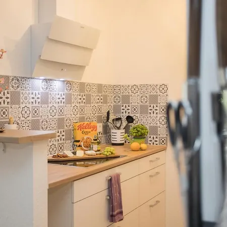 Apartman Deluxe - Sauna & Pool - Free Parking *