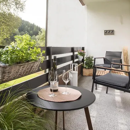 Apartment Deluxe - Sauna & Pool - Free Parking