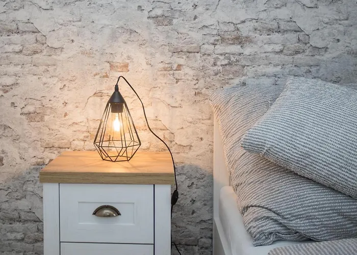 Deluxe - Sauna & Pool - Free Parking Apartament *