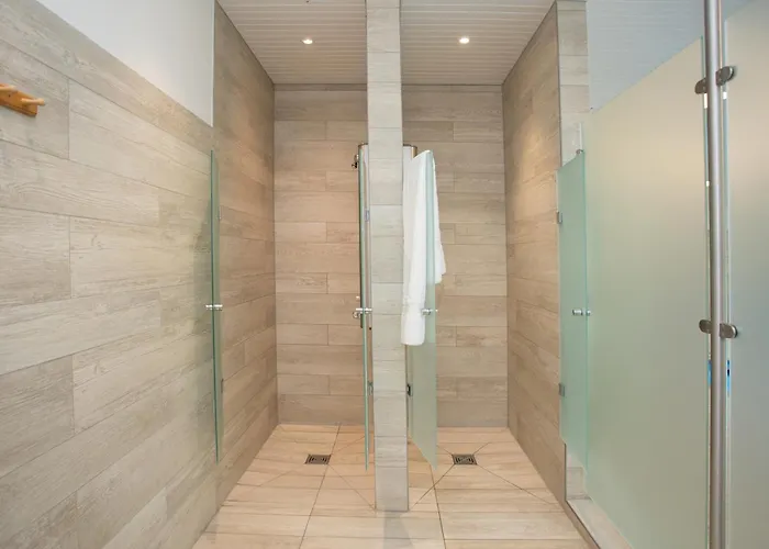 Deluxe - Sauna & Pool - Free Parking Appartement *